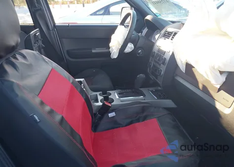 2008 Ford Escape Xlt z USA, uszkodzony, nr VIN 1FMCU03128KB67722